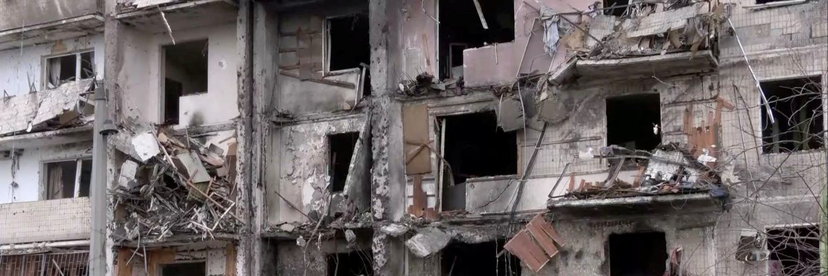 Zasažený dům v Kyjevě