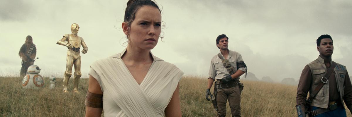 Daisy Ridleyová, Oscar Isaac a John Boyega ve snímku Star Wars: Vzestup Skywalkera