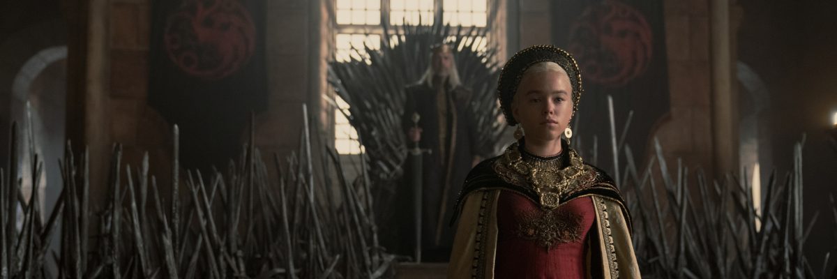 Milly Alcock (vpředu) jako princezna Rhaenyra Targaryen