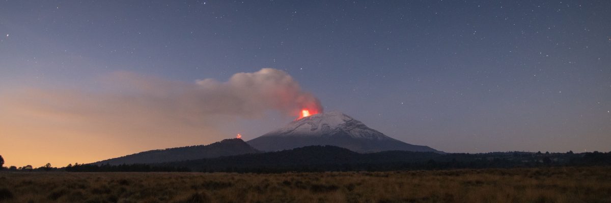 Aktivní sopka Popocatepetl