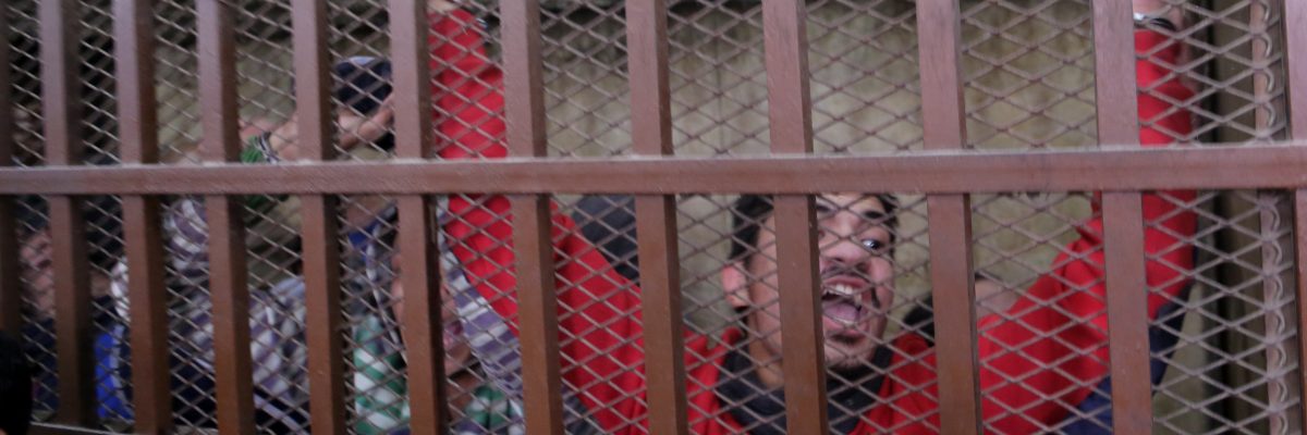 Případ zatčení 26 mužů pro podezření z homosexuálních aktivit v Egyptě z roku 2015