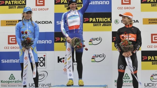 Cyklokrosařka Kateřina Nash po vítězství v závodě SP v Táboře