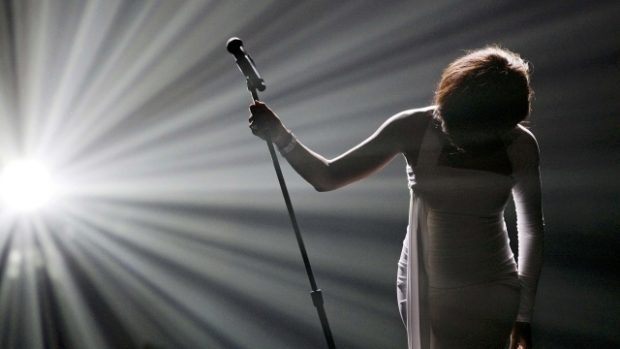 Zpěvačka Whitney Houston vystoupila v roce 2009 během American Music Awards