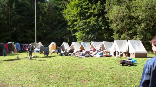 Ve Studnicích na Vyškovsku bouřka vyhnala děti ze stanového skautského tábora