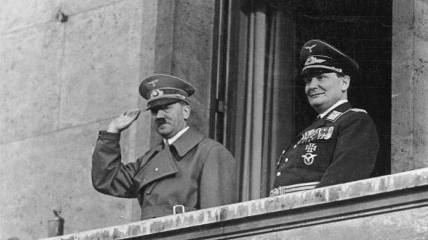 Adolf Hitler a Hermann Göring 16. března 1938