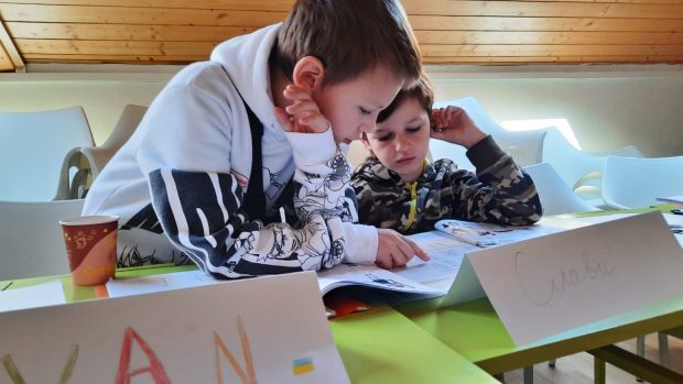 Ukrajinské děti se v Liberci učí česky