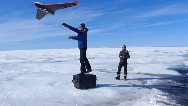 Speciálně vyrobené drony umožnily vědcům zmapovat povrch ledové vrstvy ve 3D