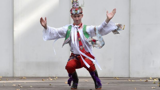 Marek Salay vyhrál v roce 2020 finále soutěže o nejlepšího tanečníka slováckého verbuňku