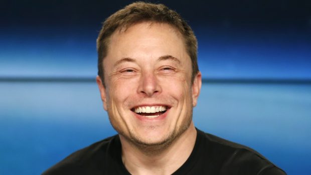 Elon Musk na tiskové konferenci po úspěšném stratu rakety Falcon Heavy