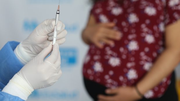Očkování proti koronaviru v těhotenství