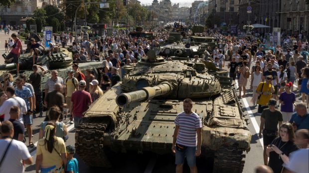 V centru Kyjeva se konala výstava zničené ruské vojenské techniky