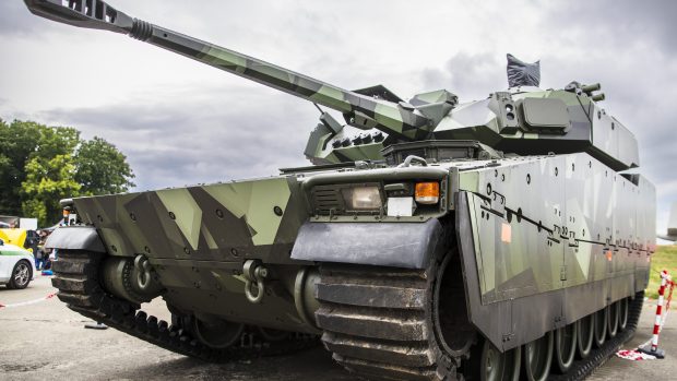 Bojové vozidlo CV90 švédské firmy BAE Systems na Dnech NATO v Ostravě, 2022