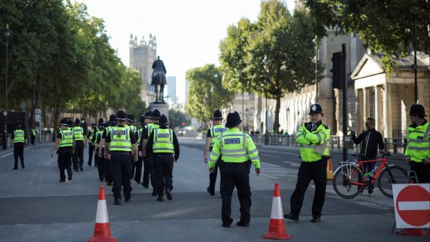 Policisté v Londýně se připravují na pohřeb královny Alžběty II.