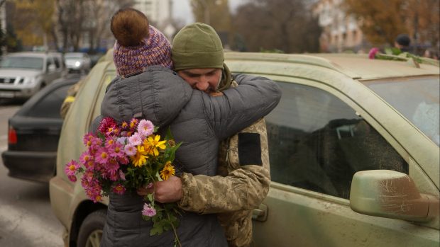 Obyvatelé Chersonu slaví osvobození města od ruské armády