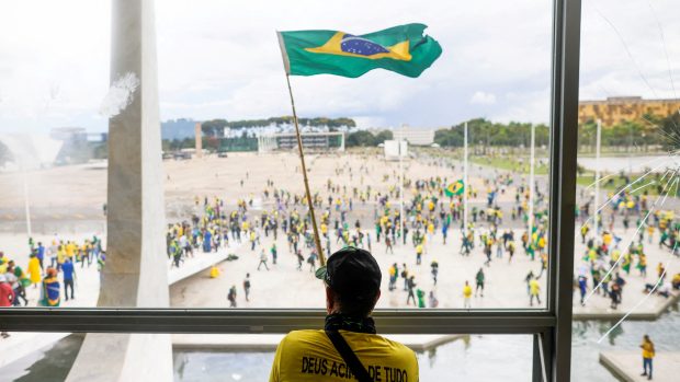 Bolsonaristé při útoku na budovu brazilského parlamentu