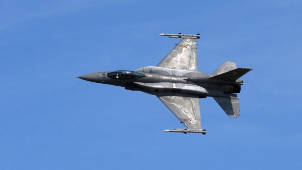 Stíhačka F-16 polského letectva během letecké přehlídky Wings Over Baltics 2019