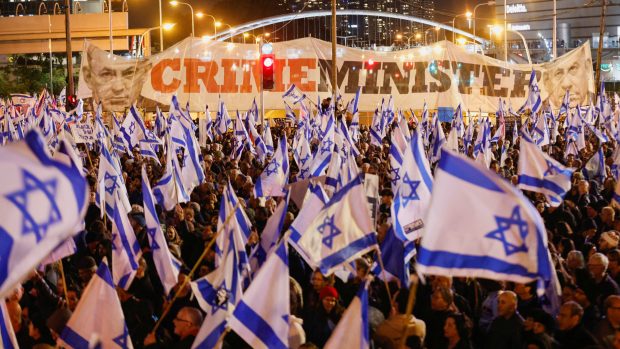 Protesty proti vládě a navrhovaným reformám soudnictví v izraelském Tel Avivu