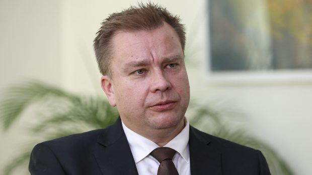Finský ministr obrany Antti Kaikkonen