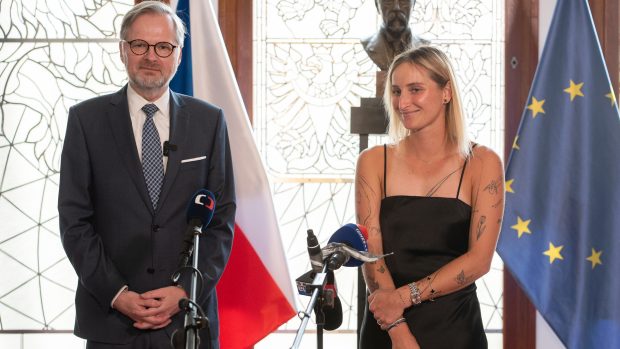 Premiér Petr Fiala (ODS) se setkal s tenistkou Markétou Vondroušovou
