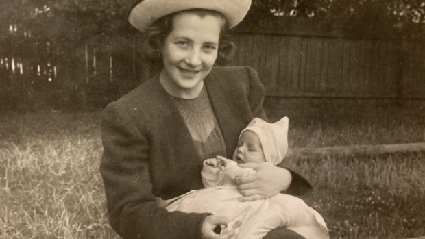 Igor Ocelka s matkou