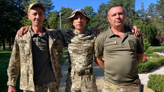 Jurij Ličenko (vlevo) se s ostatními veterány seznámil až v Darkově.