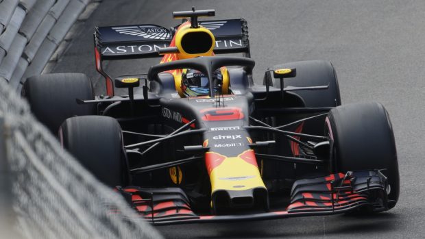 Daniel Ricciardo v monopostu stáje Red Bull.