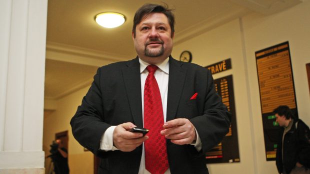 Bývalý poslanec za ČSSD Petr Wolf na snímku z ledna 2012, kdy byl jako obžalovaný u Krajského soudu v Ostravě.