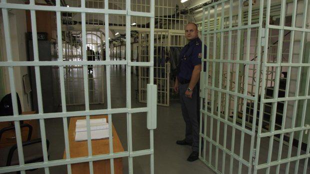 Radiožurnál má k dispozici přepisy odposlechů z pankrácké věznice (ilustrační foto)