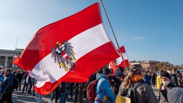 Protest proti očkování proti covidu v Rakousku