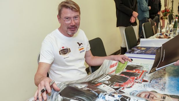 Mika Häkkinen na křtu knihy F1 Gerats v Praze