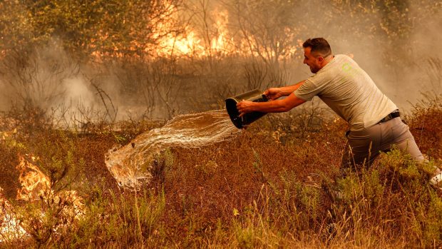 Lesní požár nedaleko Odemiry v Portugalsku