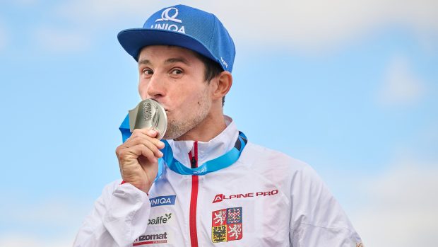 Kajakář Jiří Prskavec se stříbrnou medailí z mistrovství světa