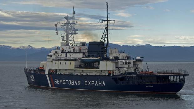 Incident se stal v ruské pobřežní ekonomické zóně, kde cizí plavidla nesmějí bez povolení lovit.