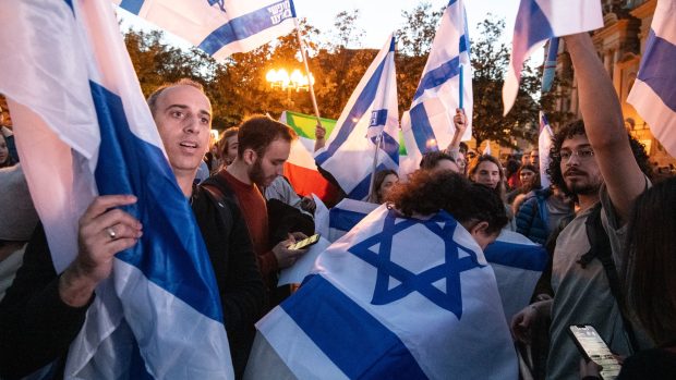 Demonstrace na podporu Izraele v Praze na Staroměstském náměstí