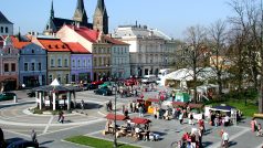 Se svými dvěma hektary je to vysokomýtské největším čtvercovým náměstím v České republice