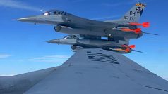 Americké stíhačky F-16