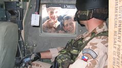Český voják z PRT v afghánské provincii Lógar