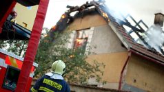 Požár domů v obci Lukovna na Pardubicku