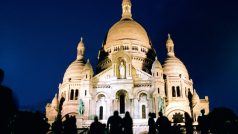Paříž - Bazilika Sacré-Coeur na návrší Montmartre (kostel Nejsvětějšího srdce Ježíšova)