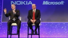 Šéfové Nokie a Microsoftu oznámili uzavření dohody o strategickém partnerství