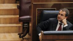 Španělský premiér José Luis Zapatero před hlasováním o novele