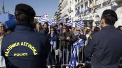 Řecku údajně hrozil vojenský puč