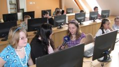 Paseka - děti v nové počítačové učebně