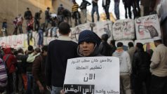 Egypt znovu zachvacují protesty