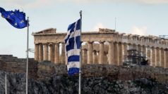 Evropa čeká na rozhodnutí Řecka o dalších úsporných krocích; Řecko, eurozóna, Evropská unie, vlajka
