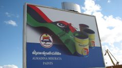 Libyjci slaví první výročí povstání proti Kaddáfímu