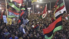 Lidé v Benghází oslavili první výročí povstání proti Kaddáfímu