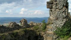 Zřícenina hradu Ralsko nedaleko Mimoně