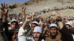 Afghánci protestují proti pálení Koránu