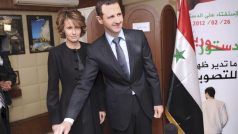 Syrský prezident Asad hlasuje v referendu o nové ústavě